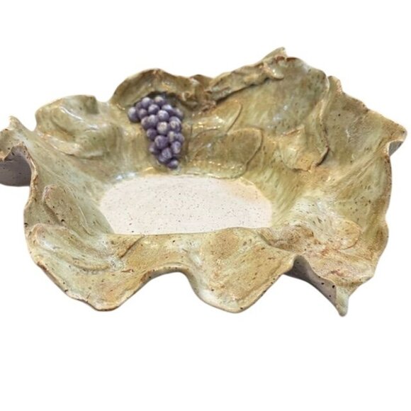 Handcrafted Ceramic Leaf-Shaped Bowl & Tray Set With Grape Detailing Nature-Insp - Picture 10 of 13